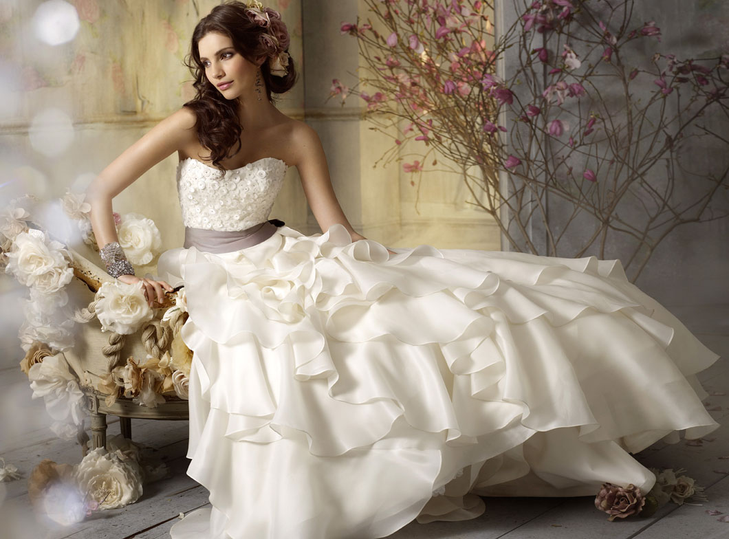 Wedding Gown – How & Where Guide Wedding Gown – How & Where Guide