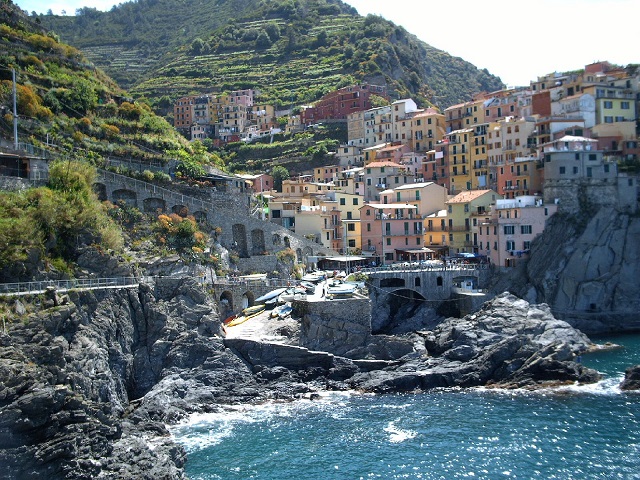 Safe Driving Tips For The Road Trip Vacationer
